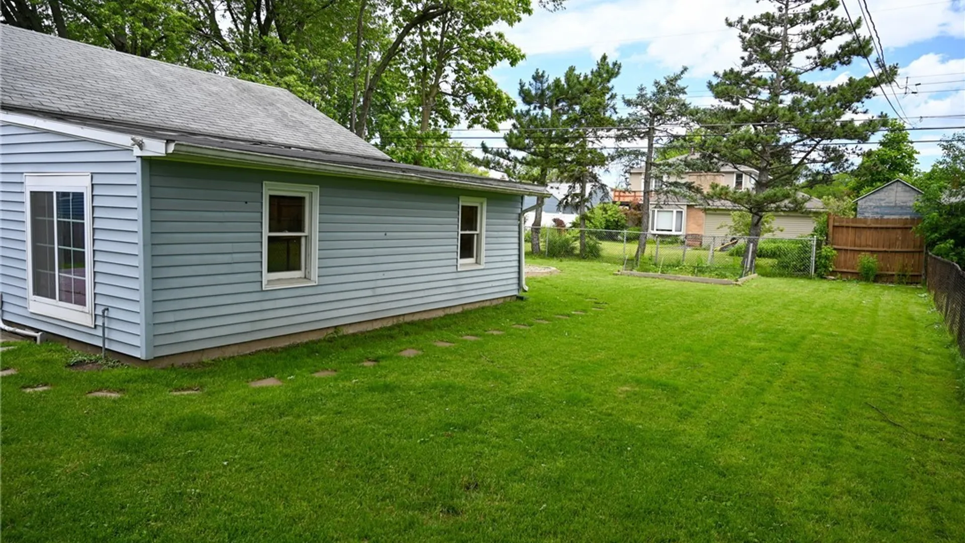 Property at 100 Moulton Avenue, Tonawanda, NY 14223 34