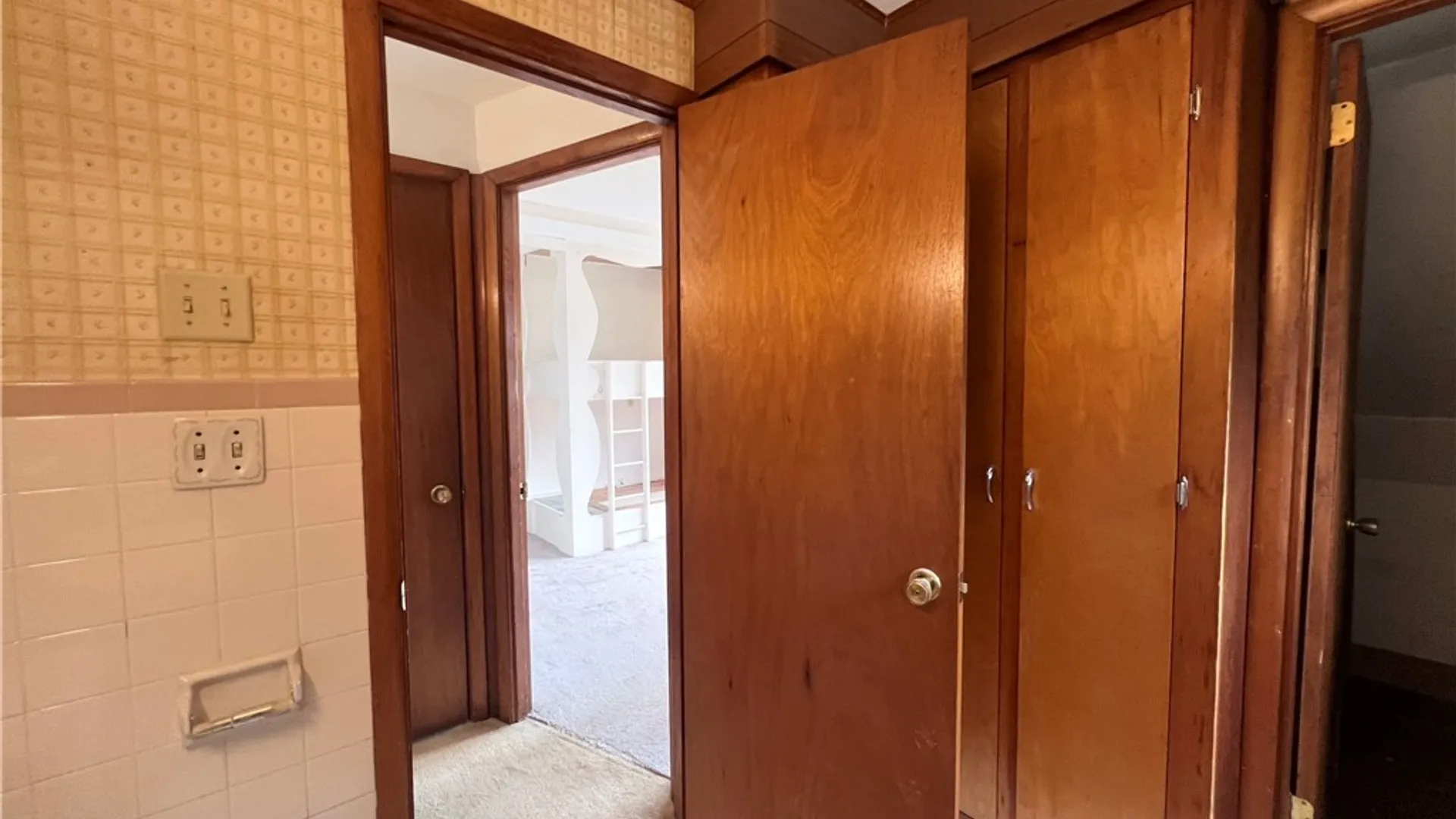Property at 199 Potters Road, Buffalo, NY 14220 22