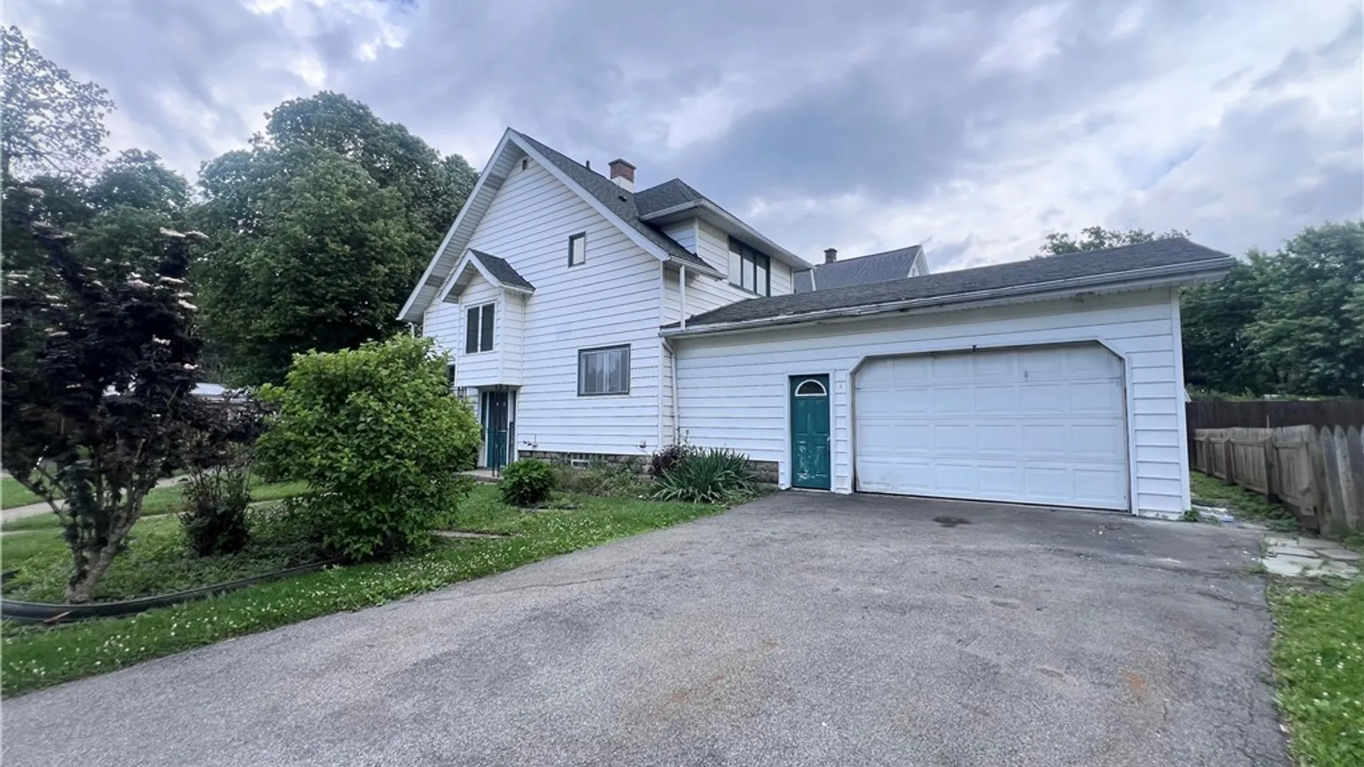 Property at 199 Potters Road, Buffalo, NY 14220 31
