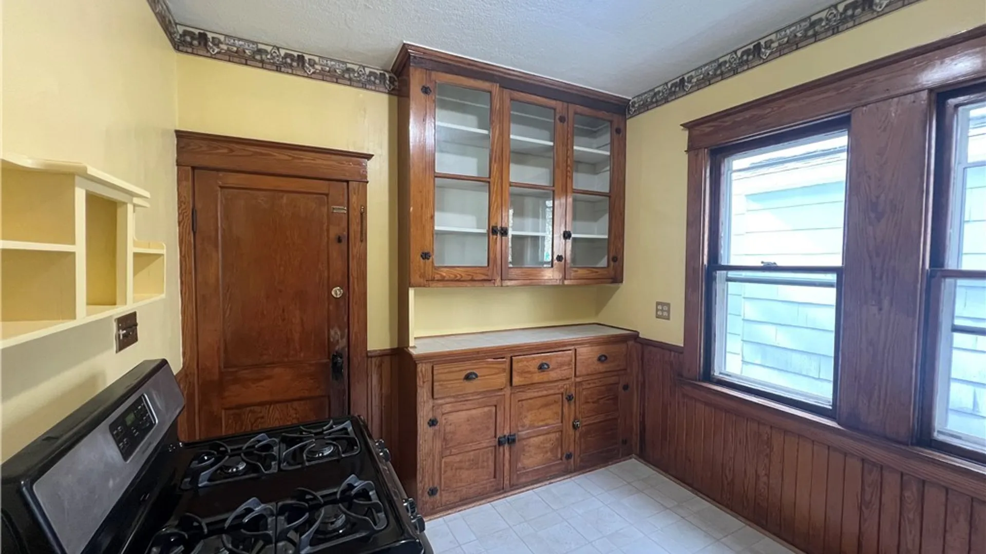 Property at 22 Edgewood Avenue, Buffalo, NY 14220 3