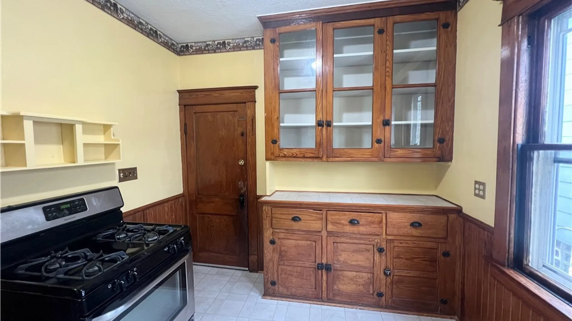 Property at 22 Edgewood Avenue, Buffalo, NY 14220 5