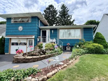 Property at 606 Berwick Road, Salina, NY 13208