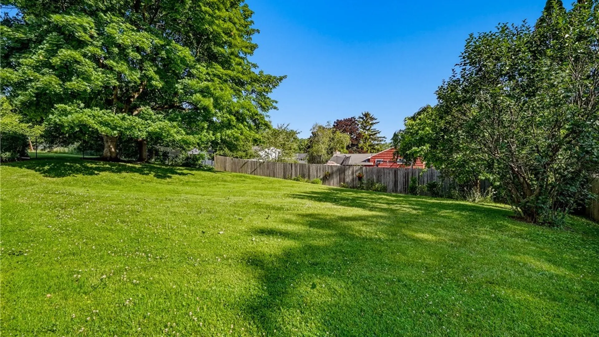 Property at 404 Sycamore Terrace, DeWitt, NY 13214 38
