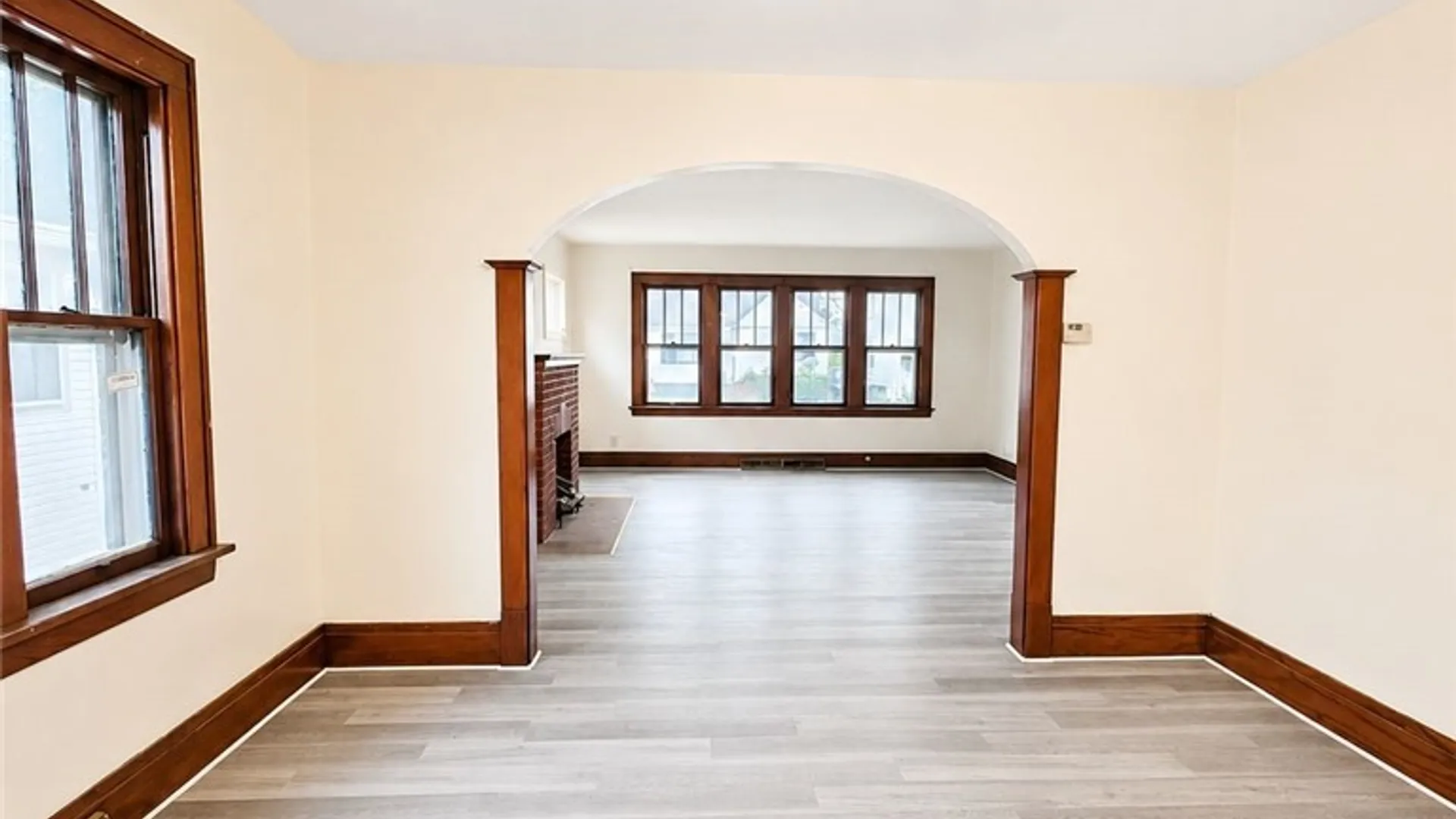 Property at 31 Dartmouth Avenue, Buffalo, NY 14215 12