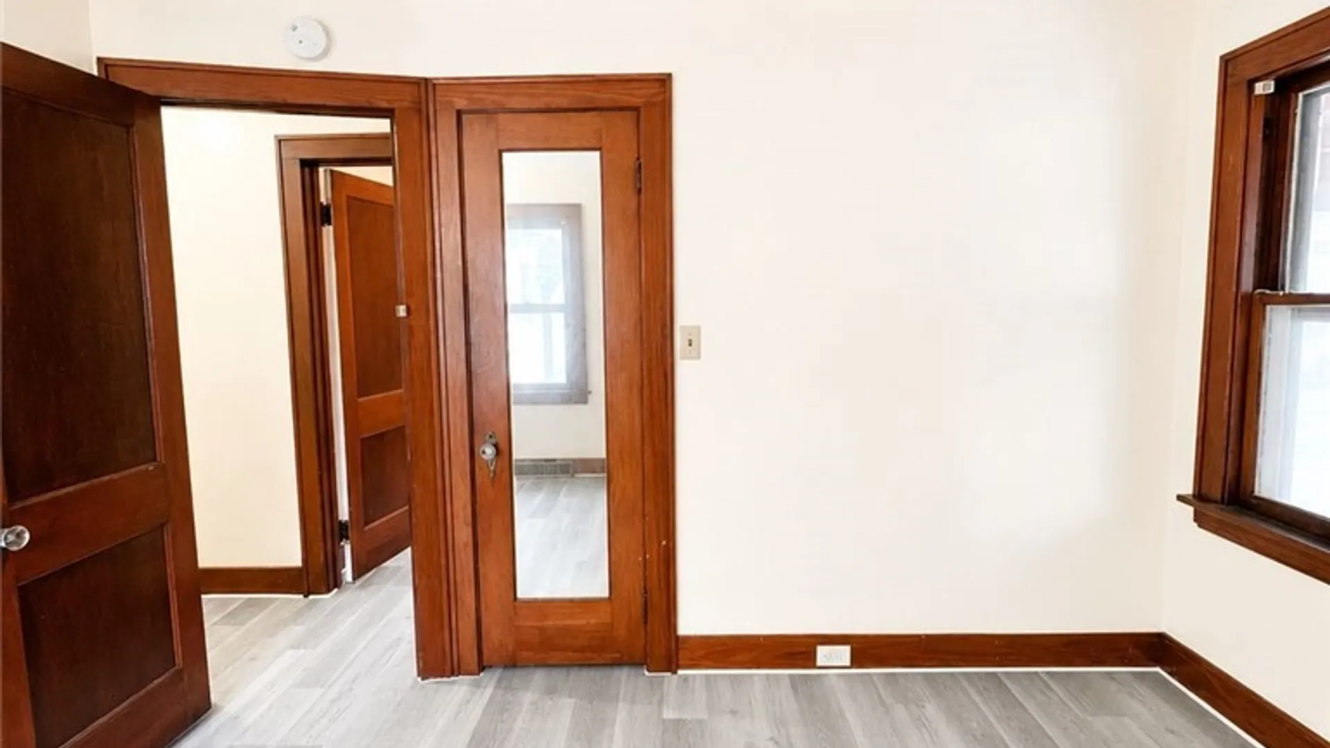 Property at 31 Dartmouth Avenue, Buffalo, NY 14215 20