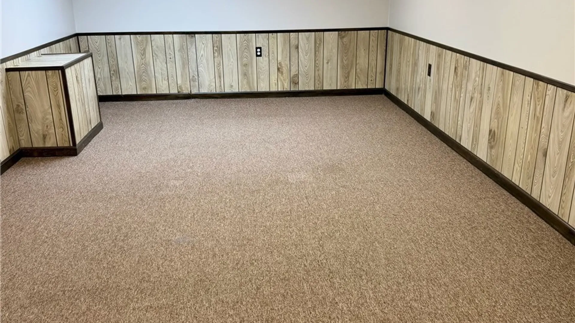 Property at 66 Amberwood Drive, Grand Island, NY 14072 17