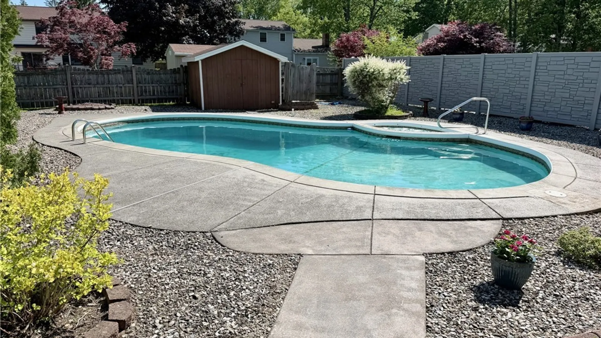 Property at 66 Amberwood Drive, Grand Island, NY 14072 24