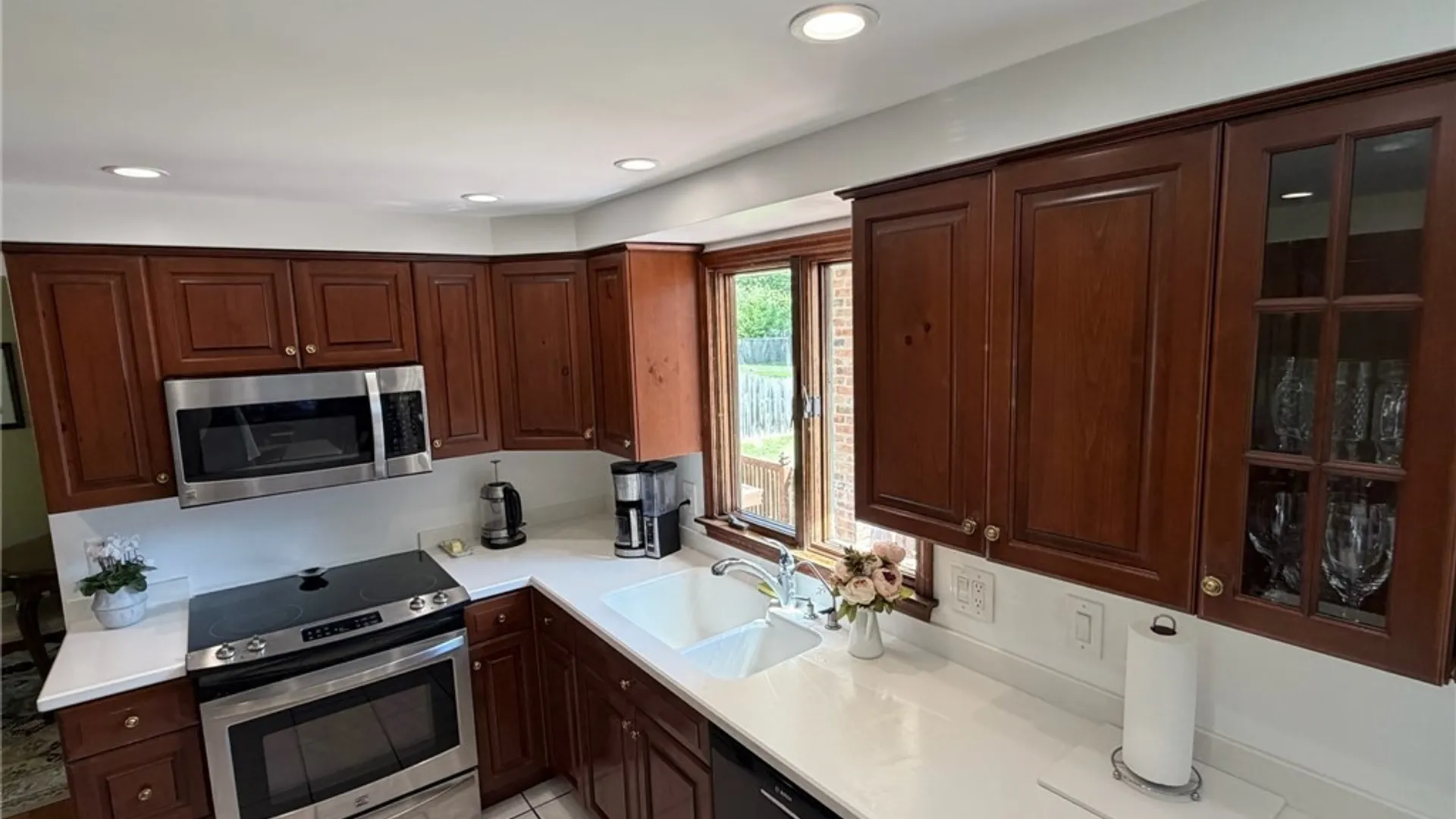 Property at 66 Amberwood Drive, Grand Island, NY 14072 5