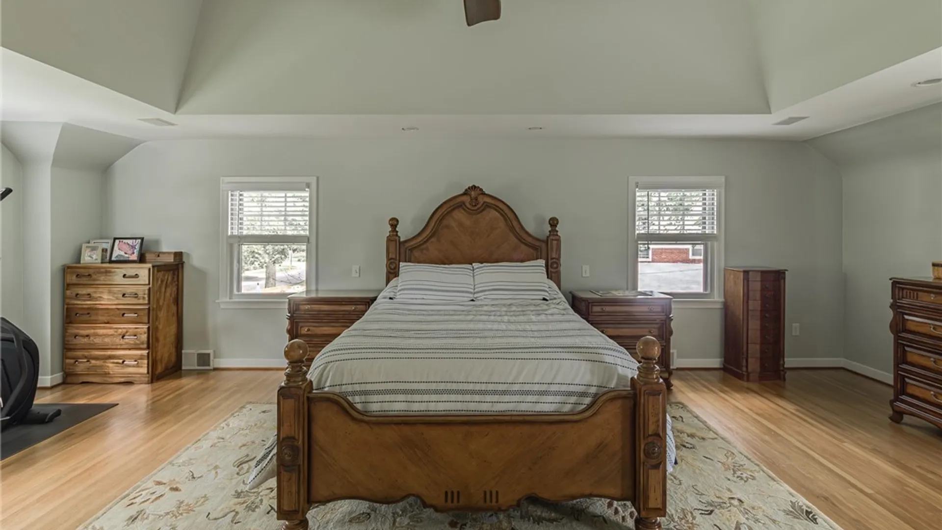 Property at 24 Huxley Drive, Amherst, NY 14226 25