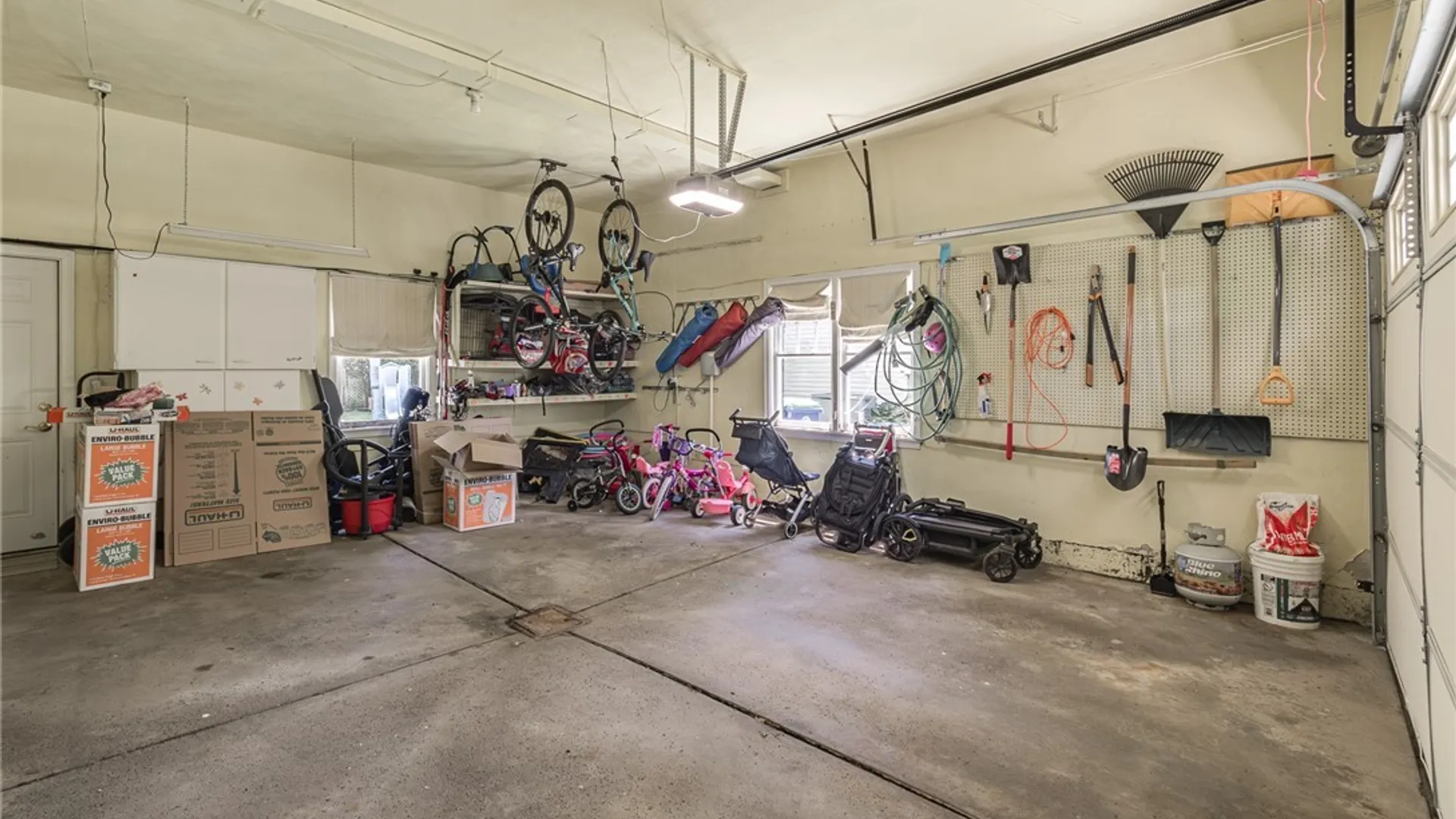 Property at 24 Huxley Drive, Amherst, NY 14226 40