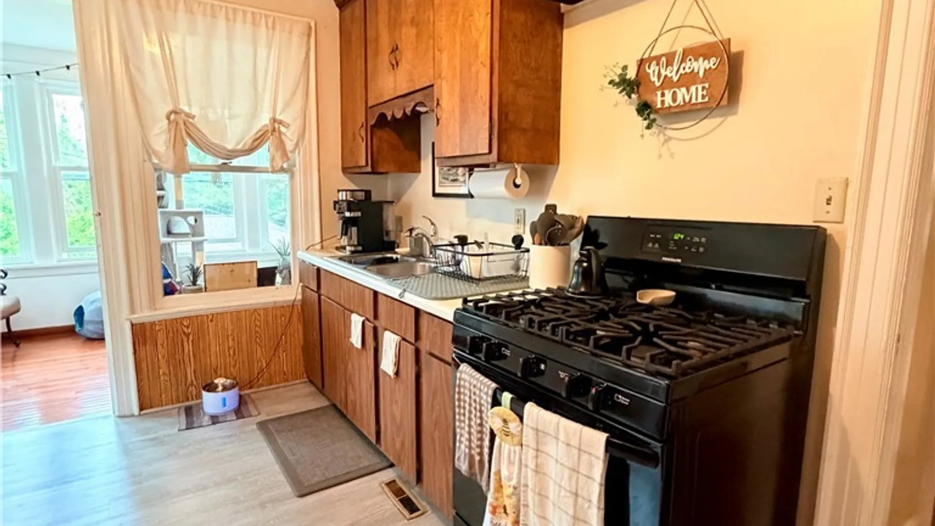 Property at 579 W Delavan Ave Avenue, Buffalo, NY 14222 7