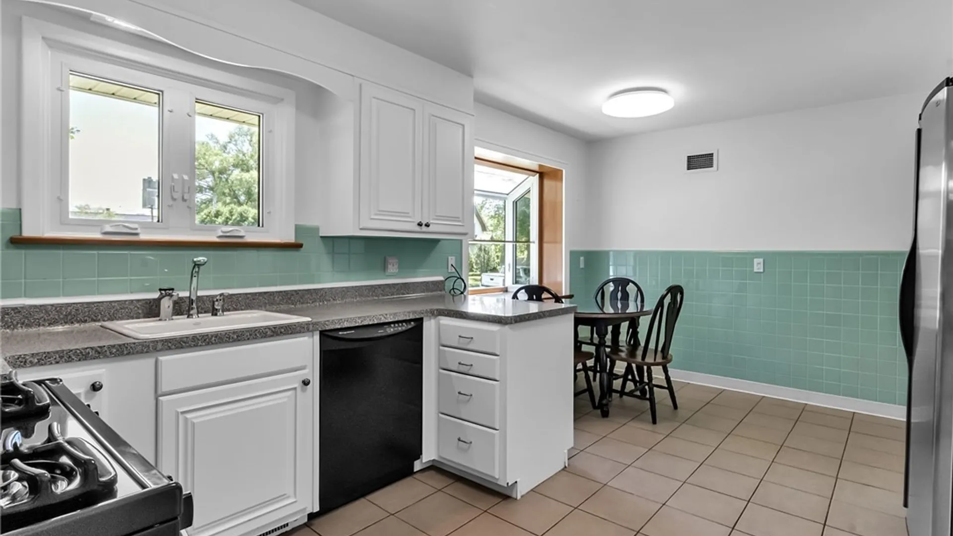 Property at 200 Delaware Road, Tonawanda, NY 14217 12