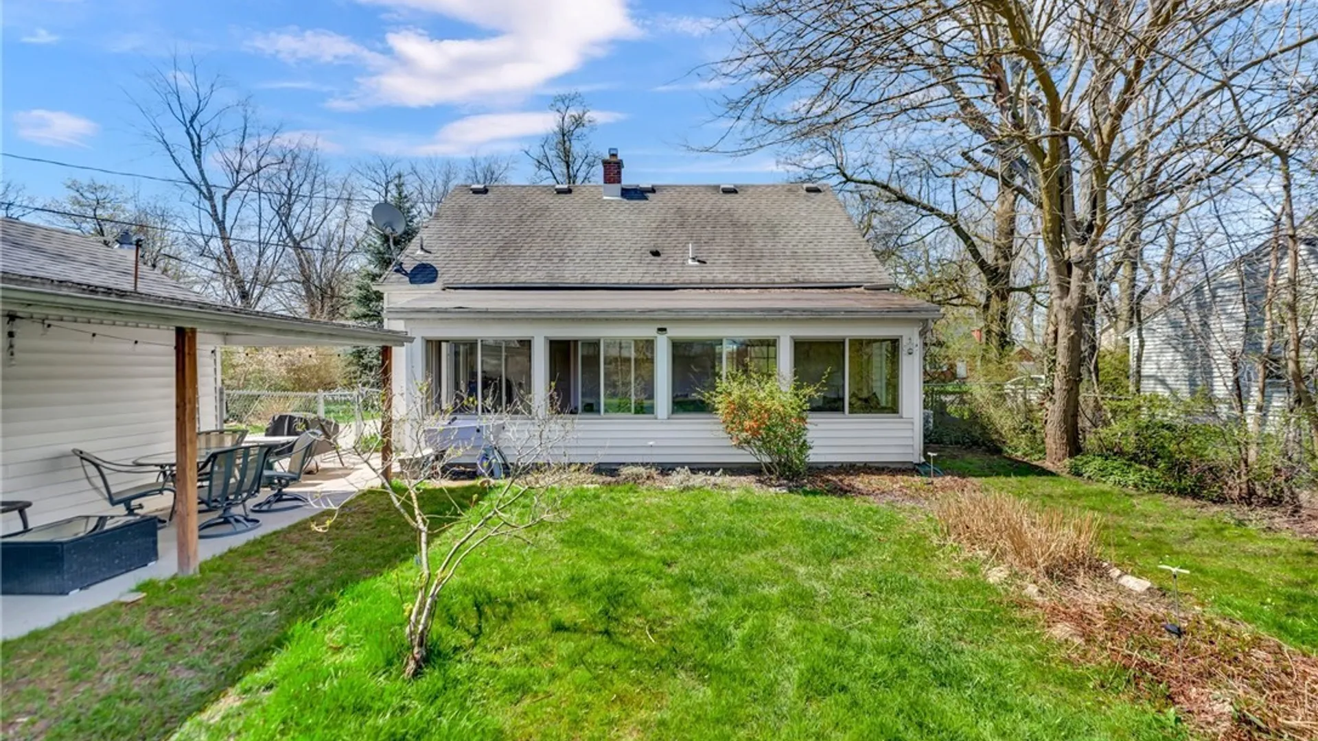 Property at 252 Royal Parkway, Amherst, NY 14221 4