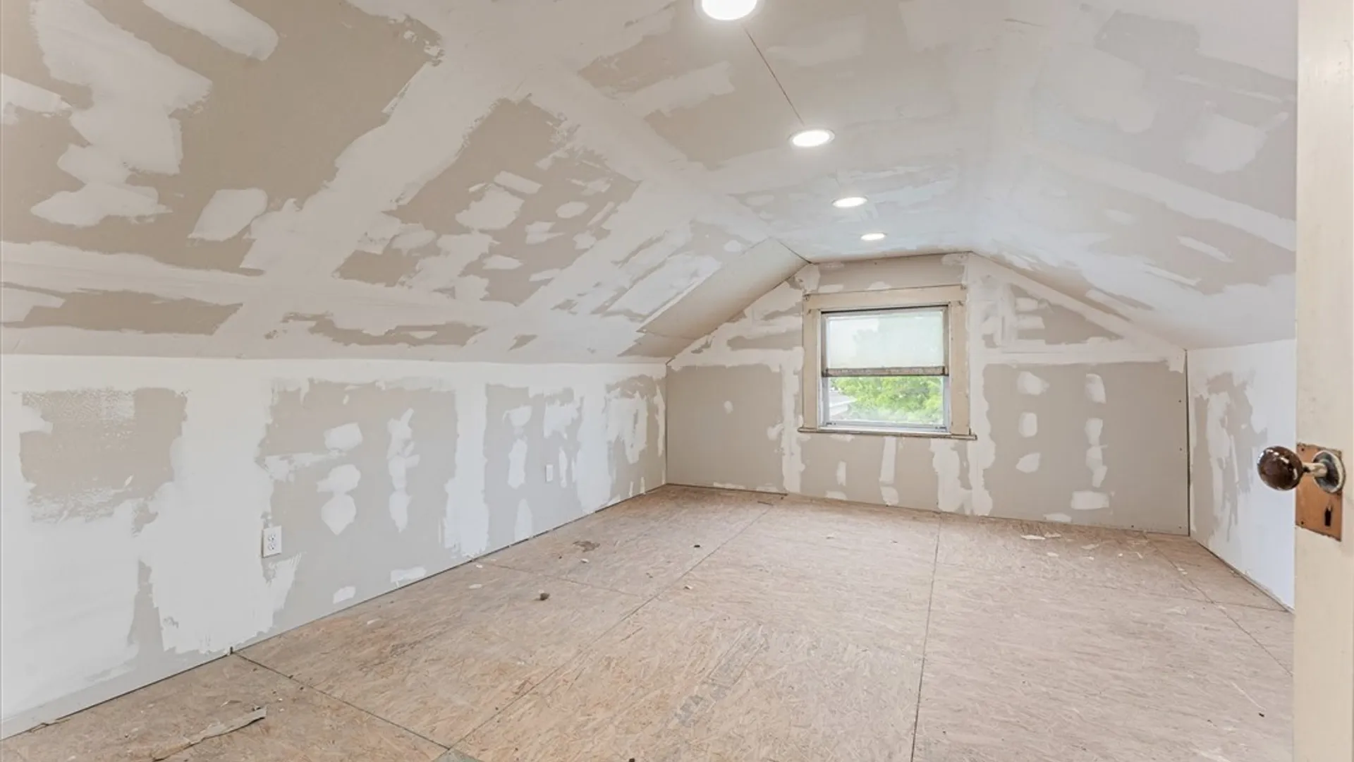 Property at 131 E 2nd Street, Oswego, NY 13126 32