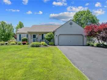 Property at 7921 Rose Court Drive, Cicero, NY 13039