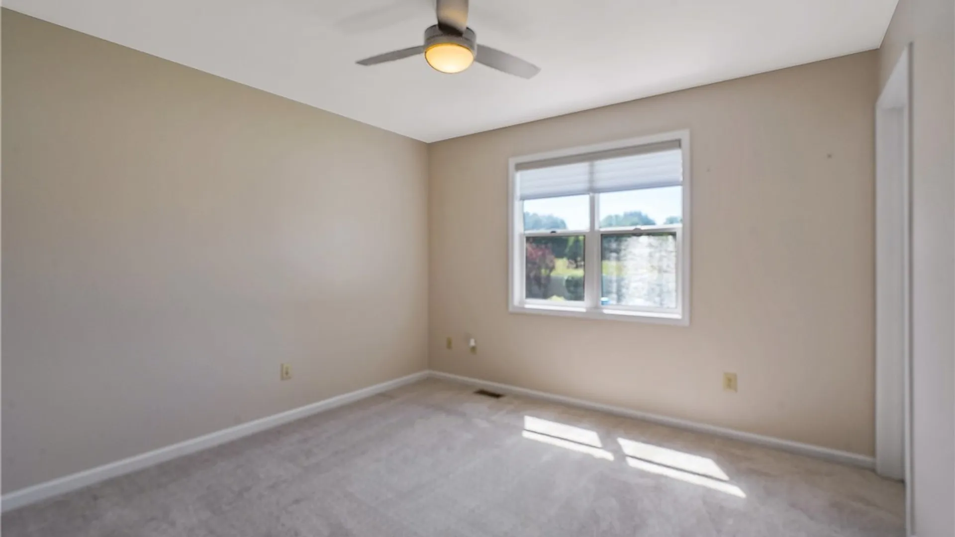 Property at 7921 Rose Court Drive, Cicero, NY 13039 24