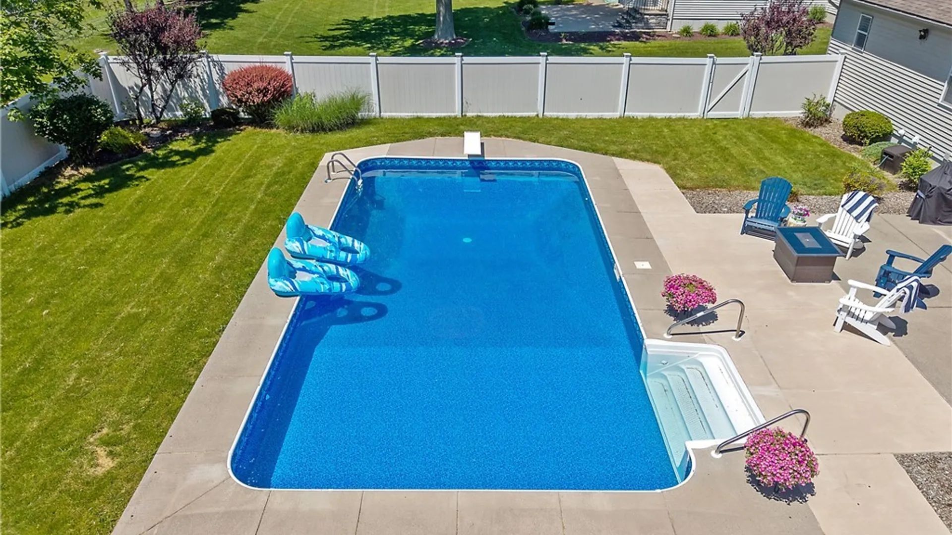 Property at 7921 Rose Court Drive, Cicero, NY 13039 27