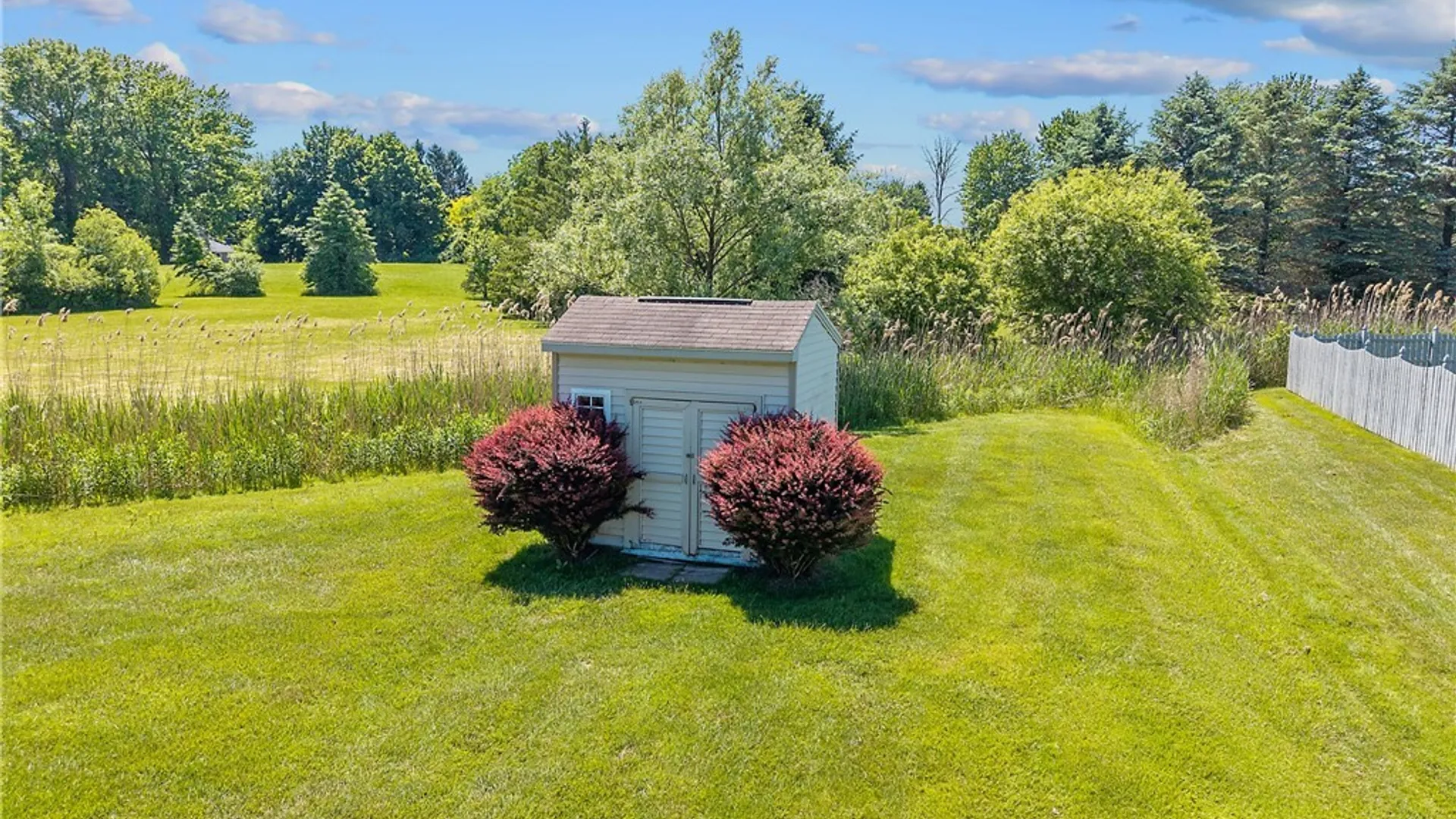 Property at 7921 Rose Court Drive, Cicero, NY 13039 31