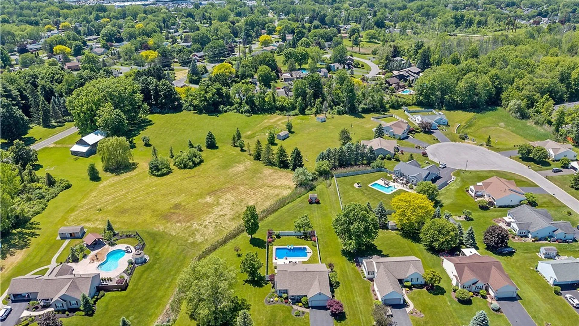 Property at 7921 Rose Court Drive, Cicero, NY 13039 32
