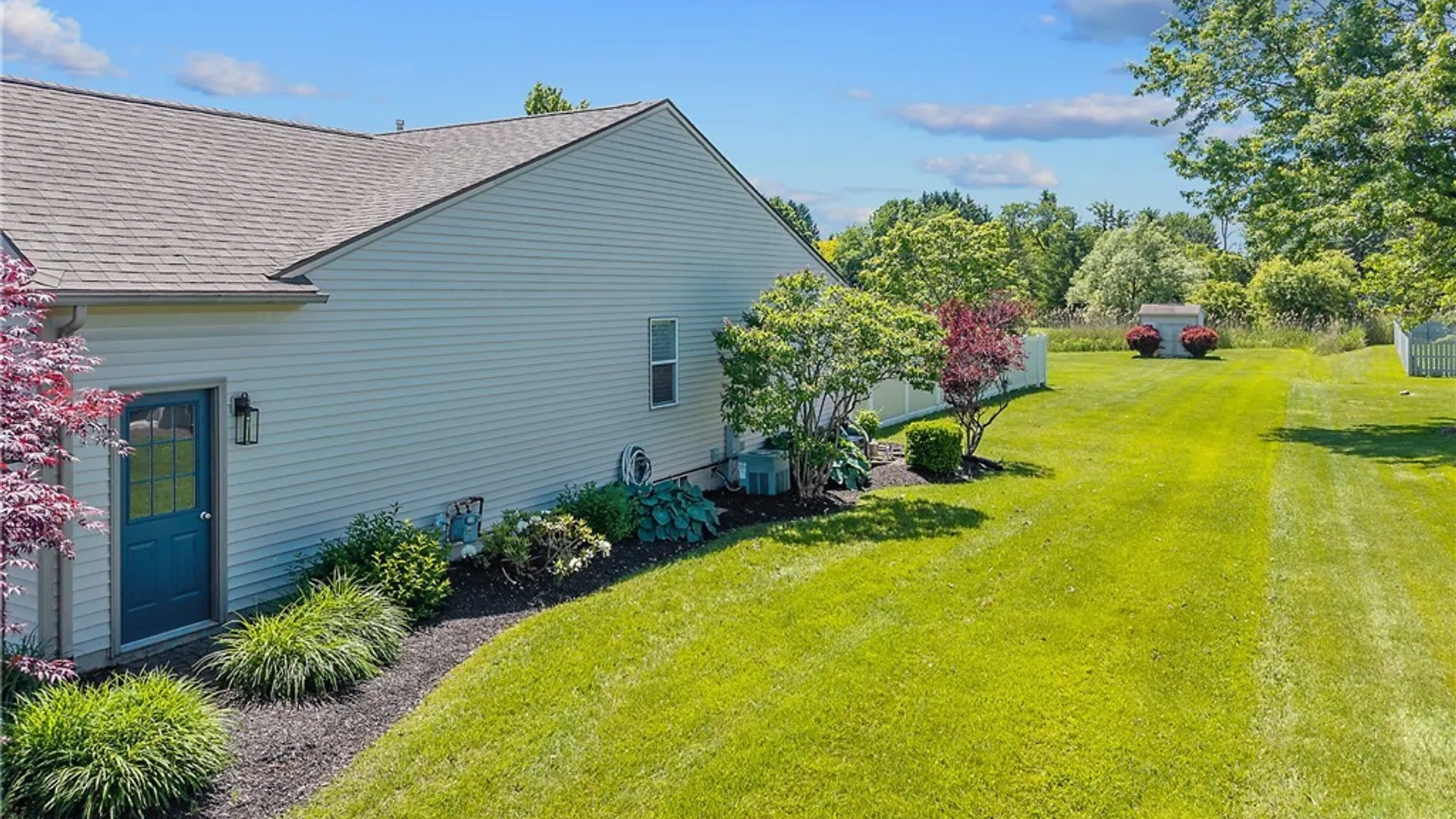 Property at 7921 Rose Court Drive, Cicero, NY 13039 35