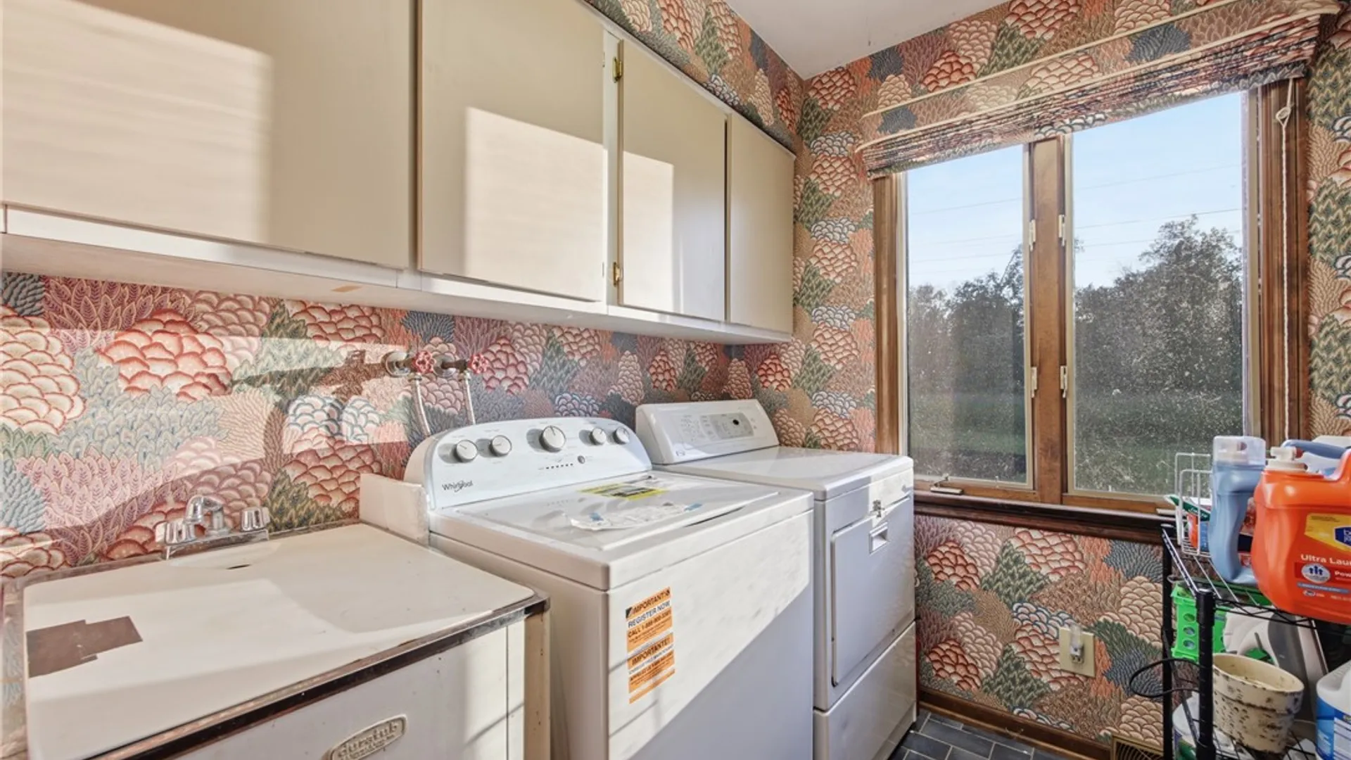 Property at 220 Crestwood Court, Amherst, NY 14221 24