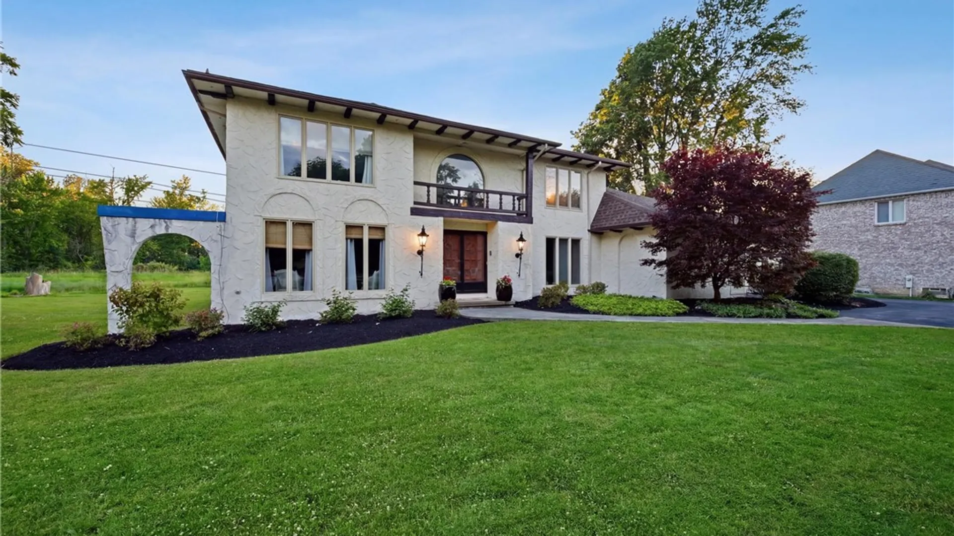 Property at 220 Crestwood Court, Amherst, NY 14221 3