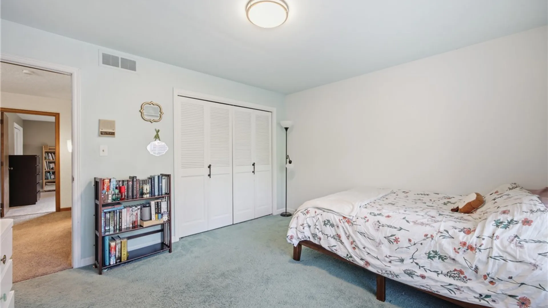 Property at 220 Crestwood Court, Amherst, NY 14221 32
