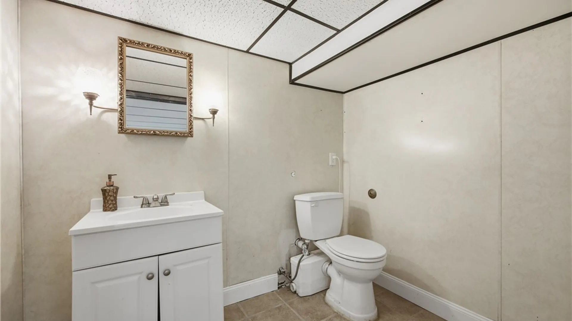 Property at 220 Crestwood Court, Amherst, NY 14221 42