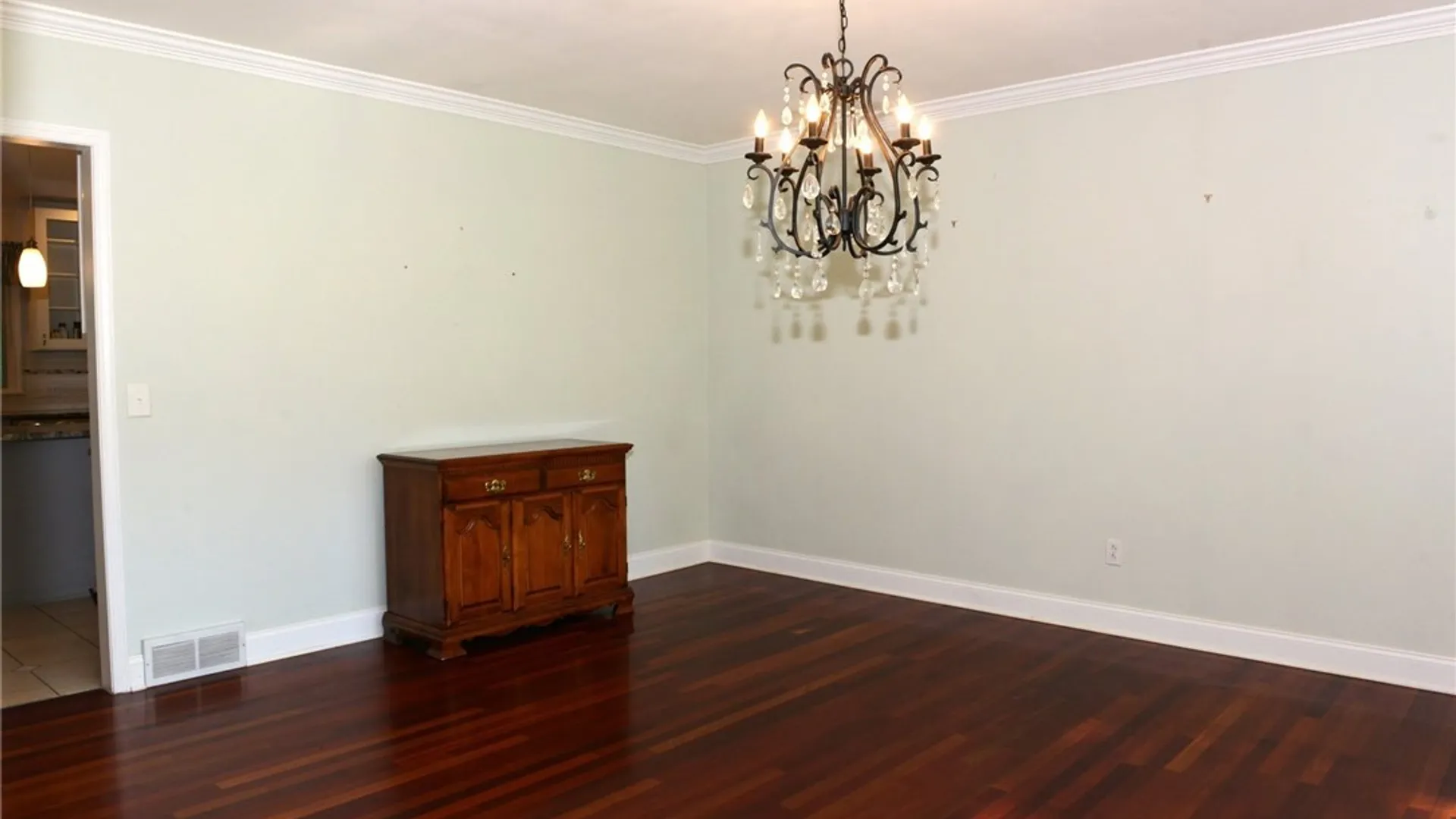 Property at 200 Deerwood Lane, Grand Island, NY 14072 11