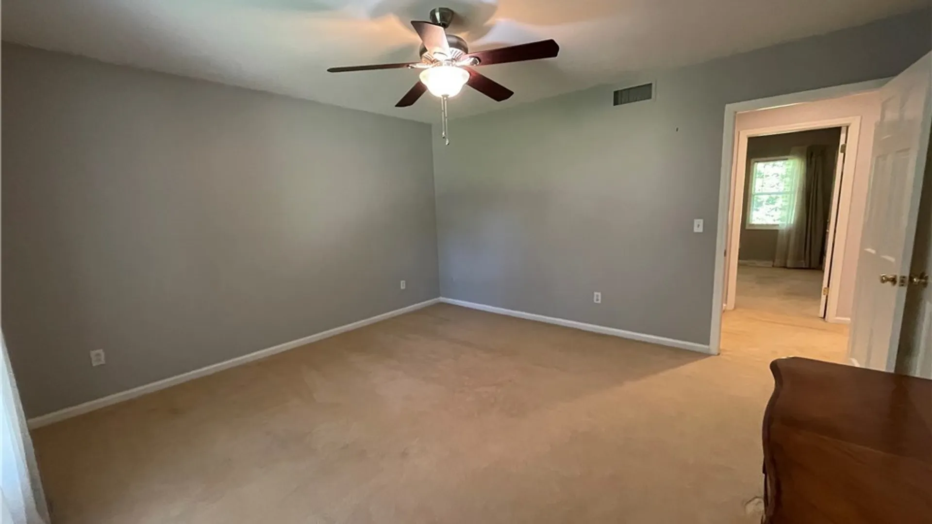 Property at 200 Deerwood Lane, Grand Island, NY 14072 22
