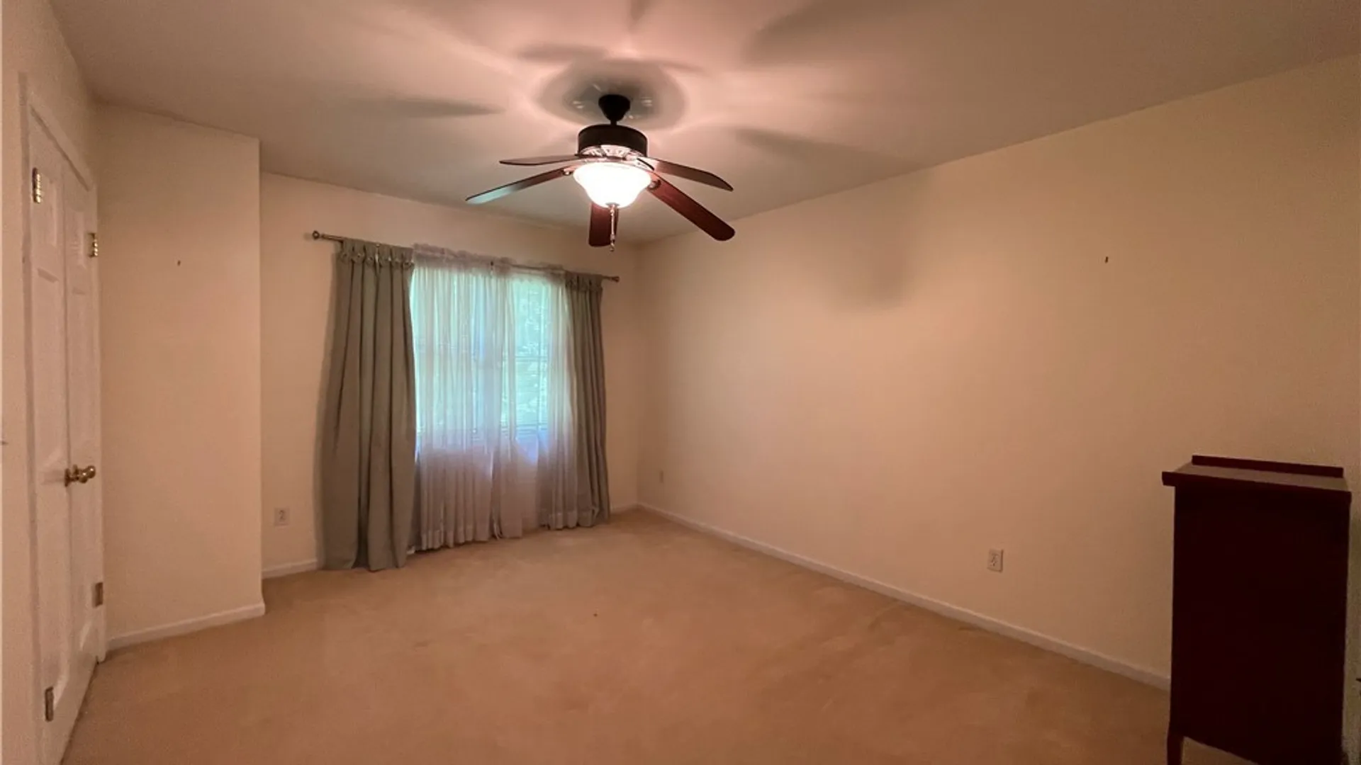 Property at 200 Deerwood Lane, Grand Island, NY 14072 27