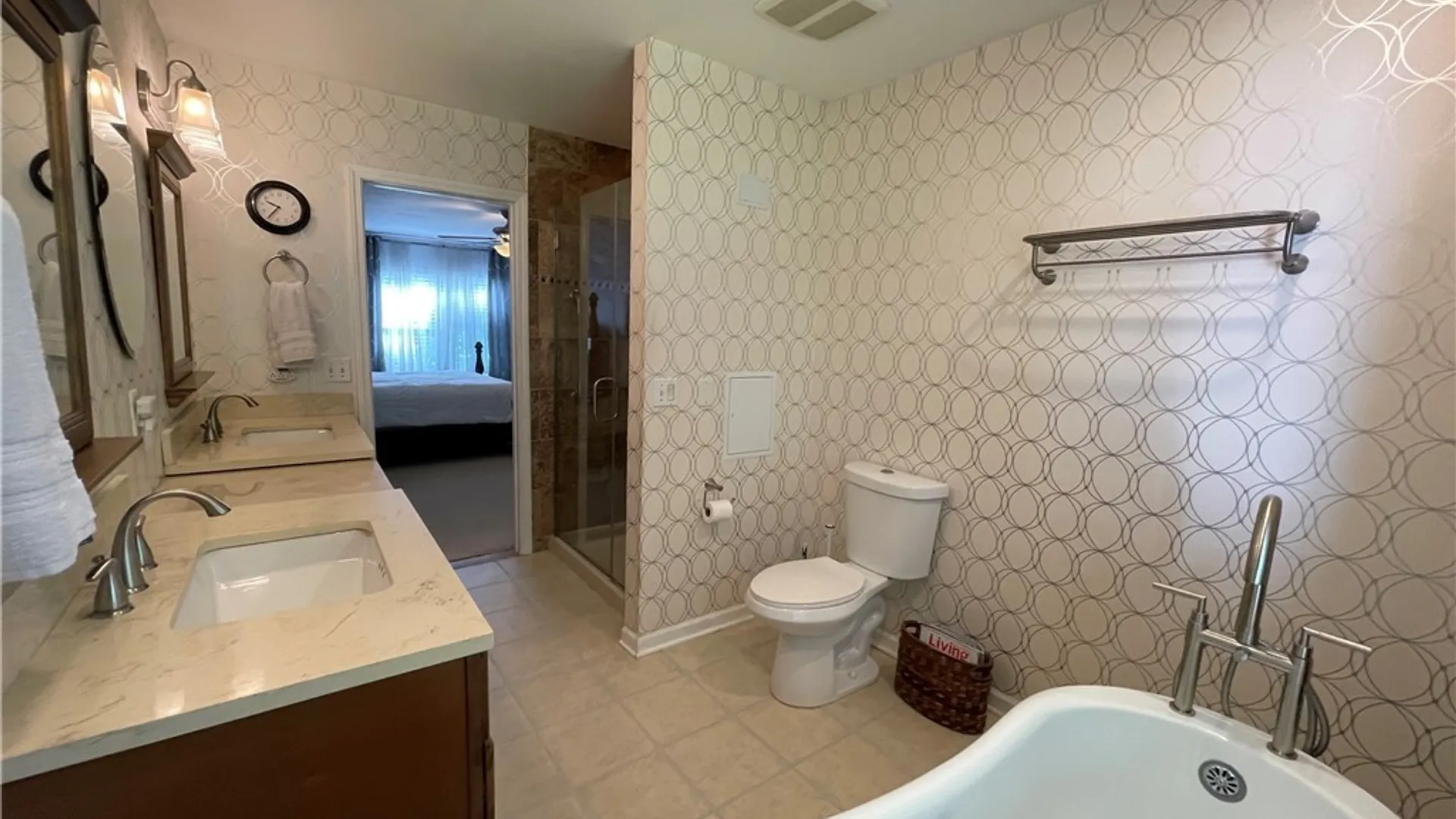 Property at 200 Deerwood Lane, Grand Island, NY 14072 34
