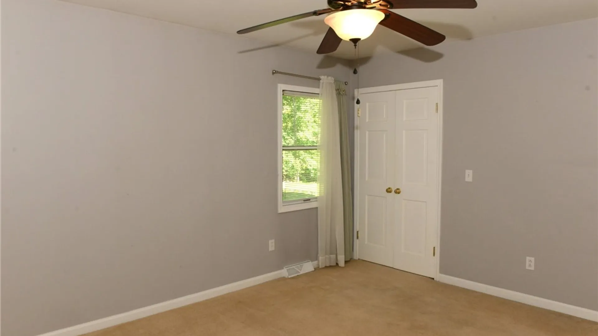 Property at 200 Deerwood Lane, Grand Island, NY 14072 39