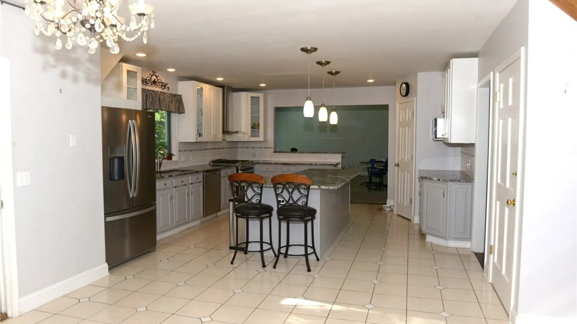 Property at 200 Deerwood Lane, Grand Island, NY 14072 6