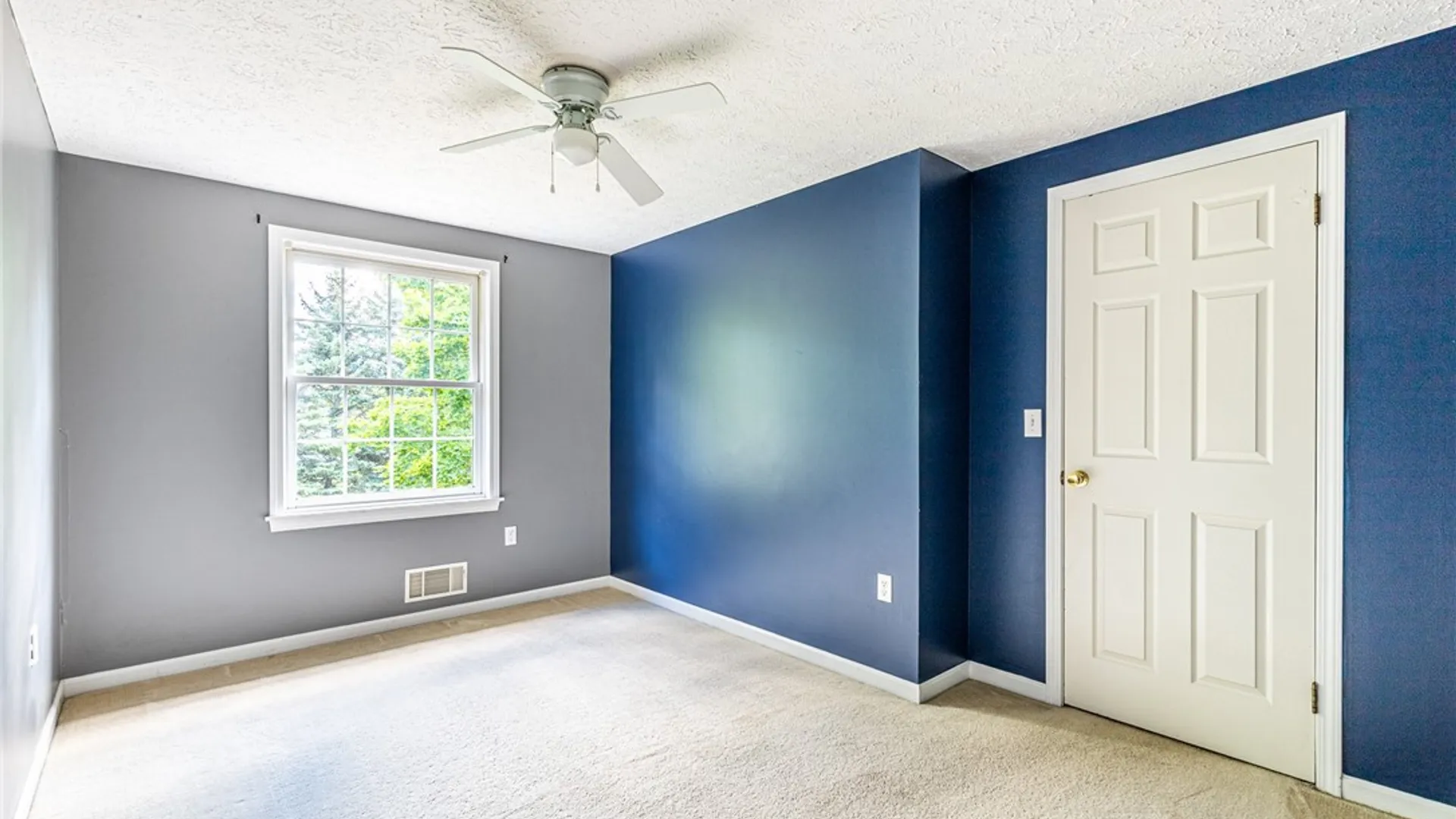 Property at 531 Brixton Trail, Webster, NY 14580 25
