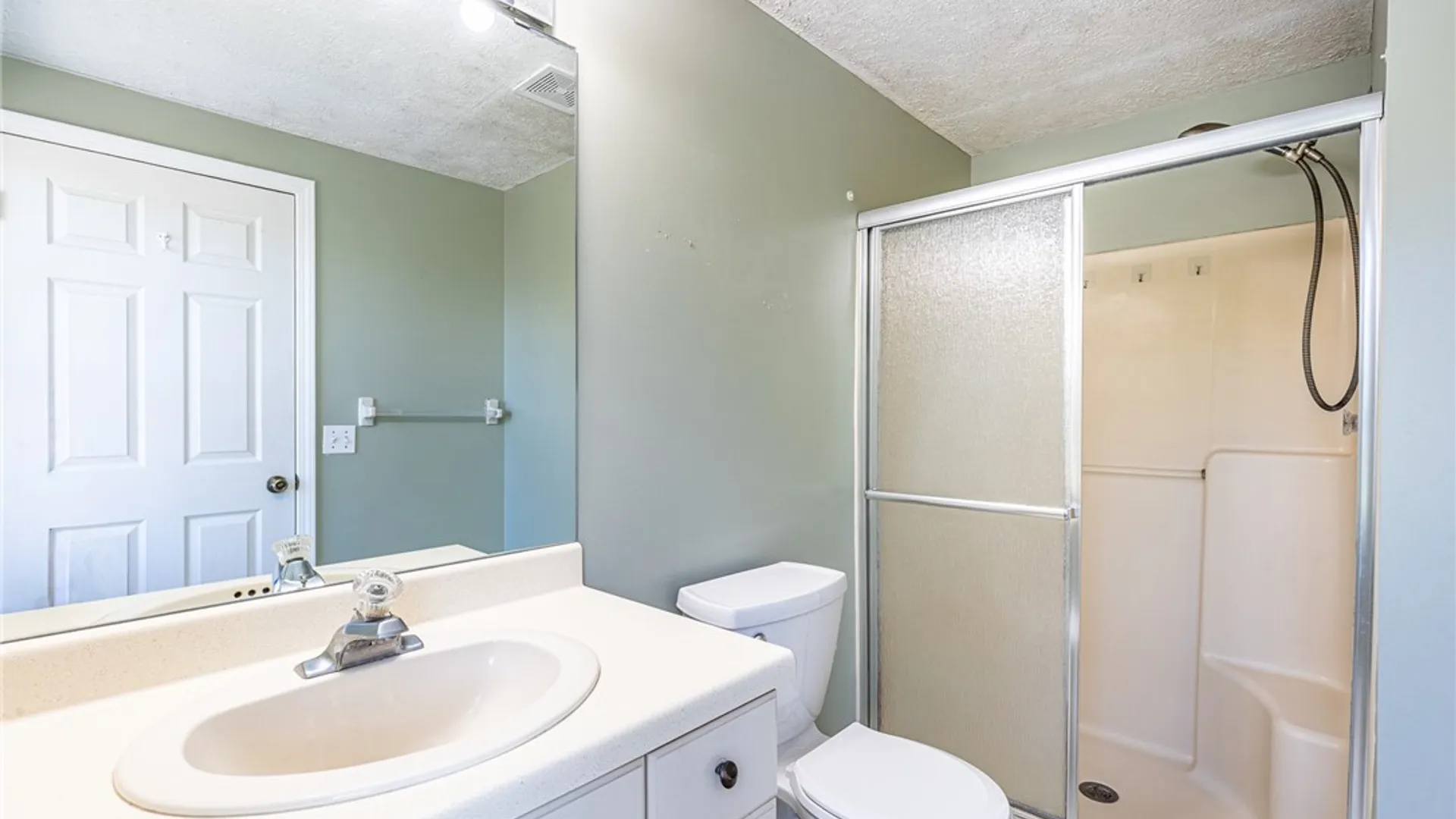 Property at 531 Brixton Trail, Webster, NY 14580 36