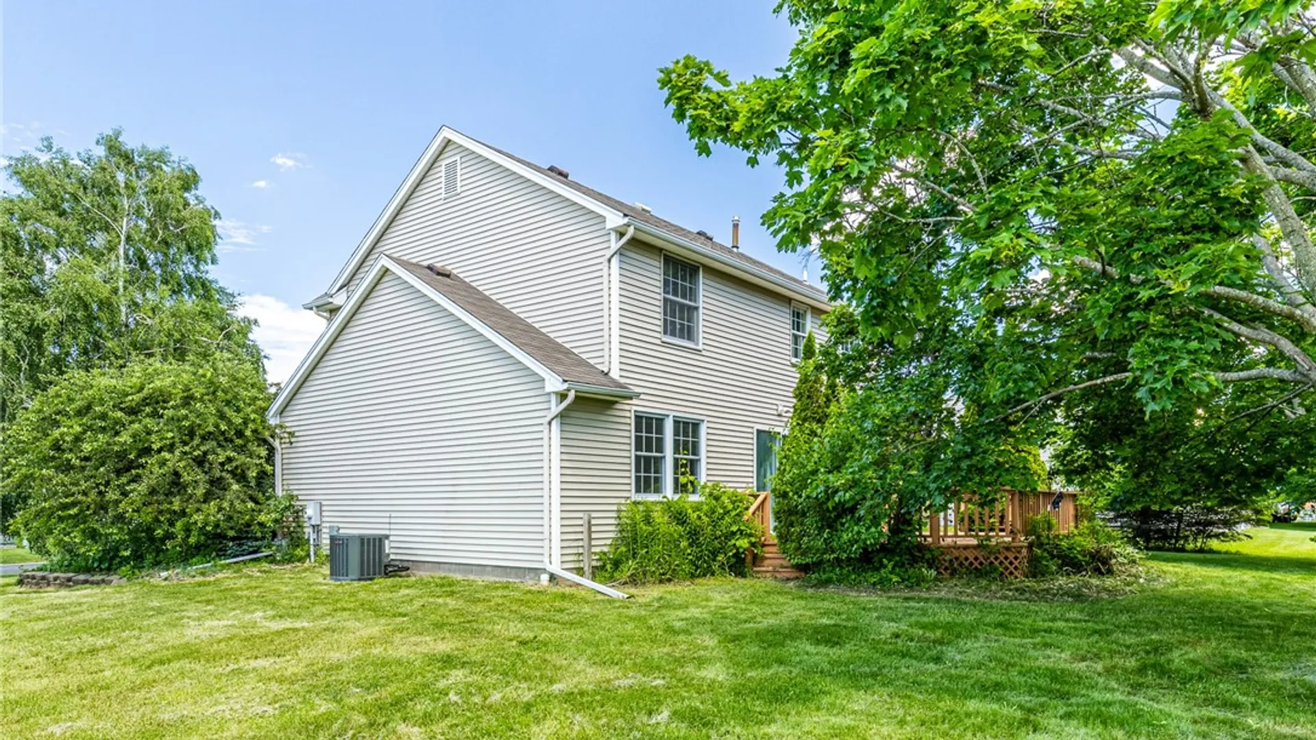 Property at 531 Brixton Trail, Webster, NY 14580 47