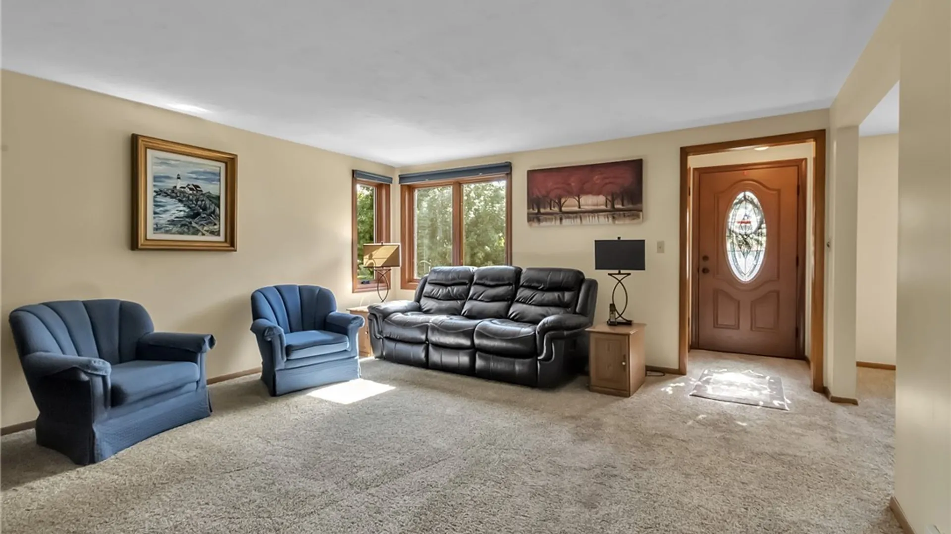 Property at 84 Windermere Boulevard, Amherst, NY 14226 3