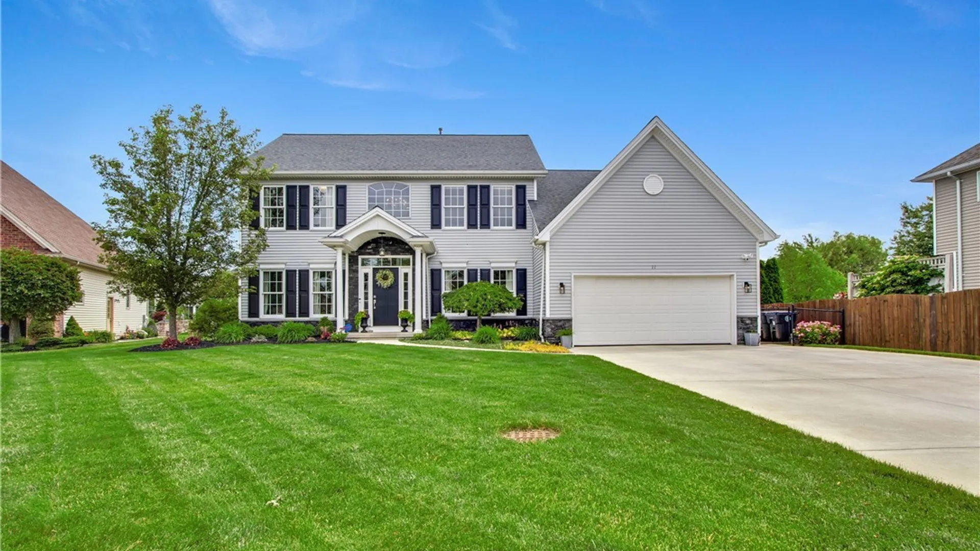 Property at 11 Heathrow Court, Lancaster, NY 14086 2