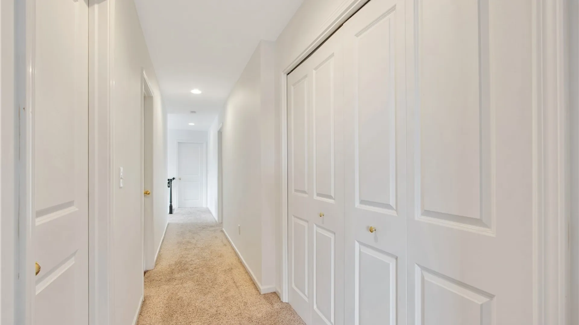 Property at 11 Heathrow Court, Lancaster, NY 14086 32