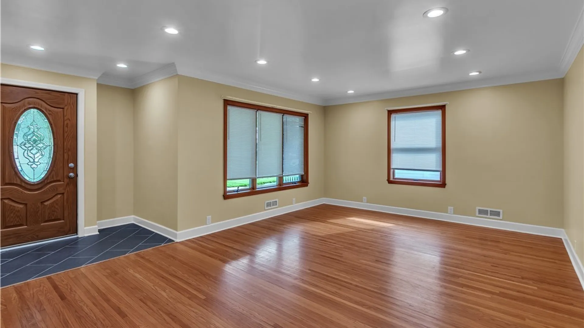Property at 193 12th Avenue, North Tonawanda, NY 14120 12