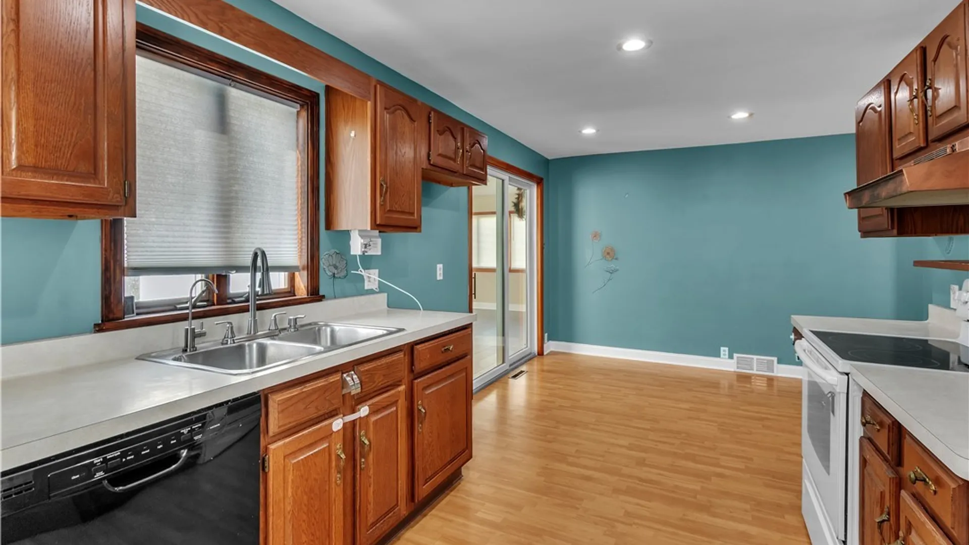 Property at 193 12th Avenue, North Tonawanda, NY 14120 15