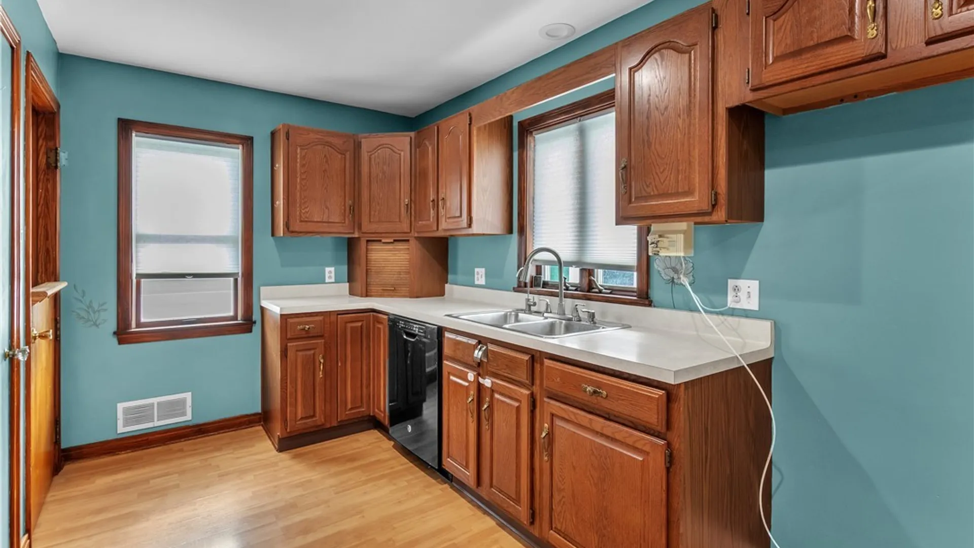 Property at 193 12th Avenue, North Tonawanda, NY 14120 17