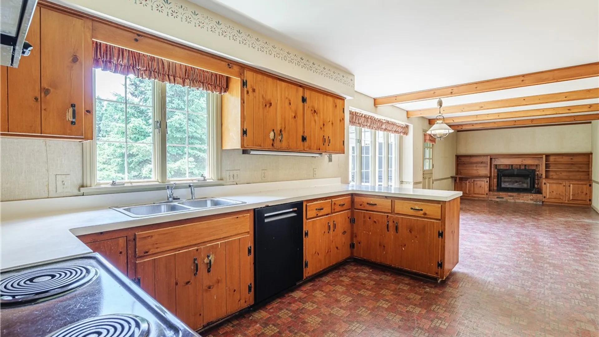 Property at 22 Snowberry Circle, Penfield, NY 14526 16