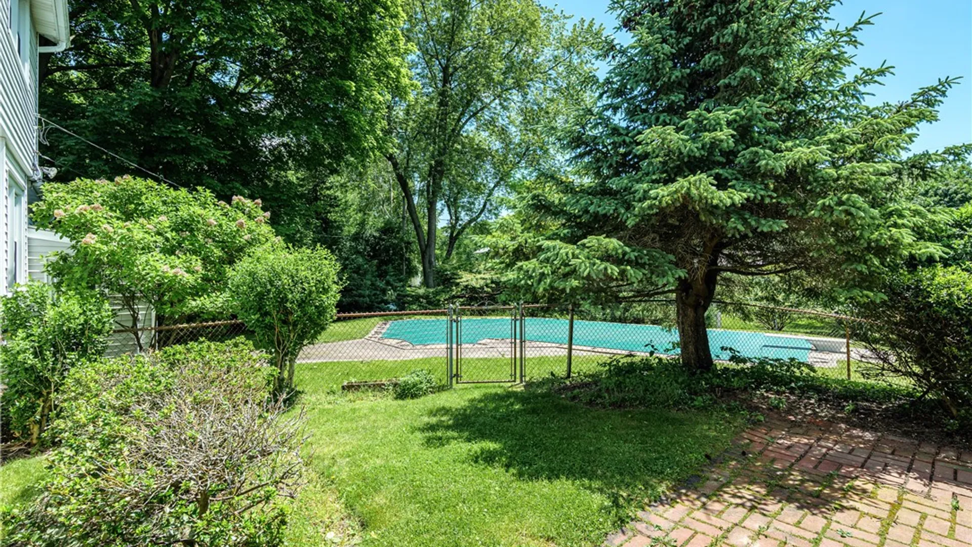 Property at 22 Snowberry Circle, Penfield, NY 14526 40