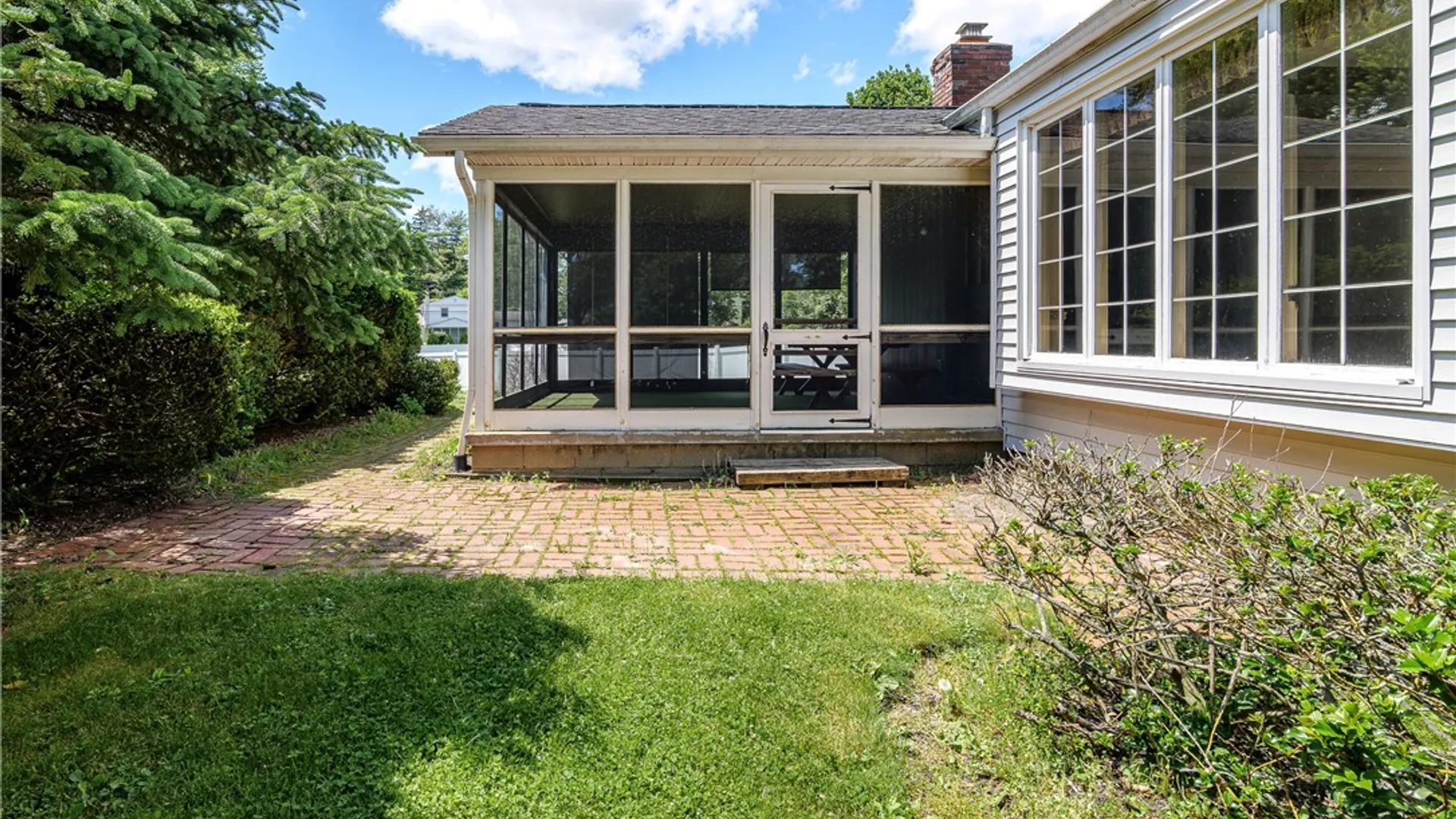 Property at 22 Snowberry Circle, Penfield, NY 14526 42