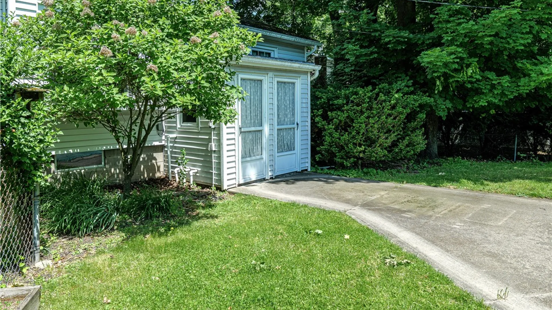 Property at 22 Snowberry Circle, Penfield, NY 14526 43