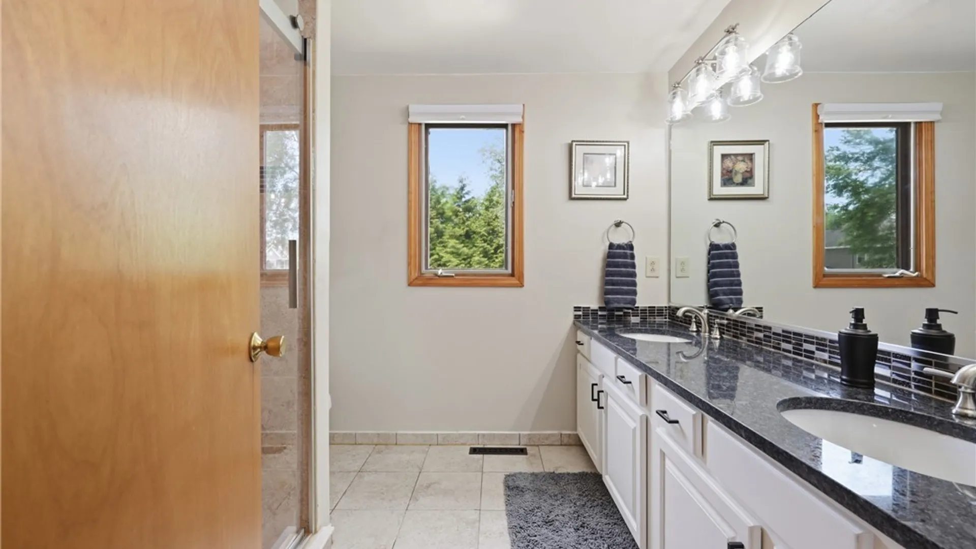 Property at 72 Brenridge Drive, Amherst, NY 14051 25