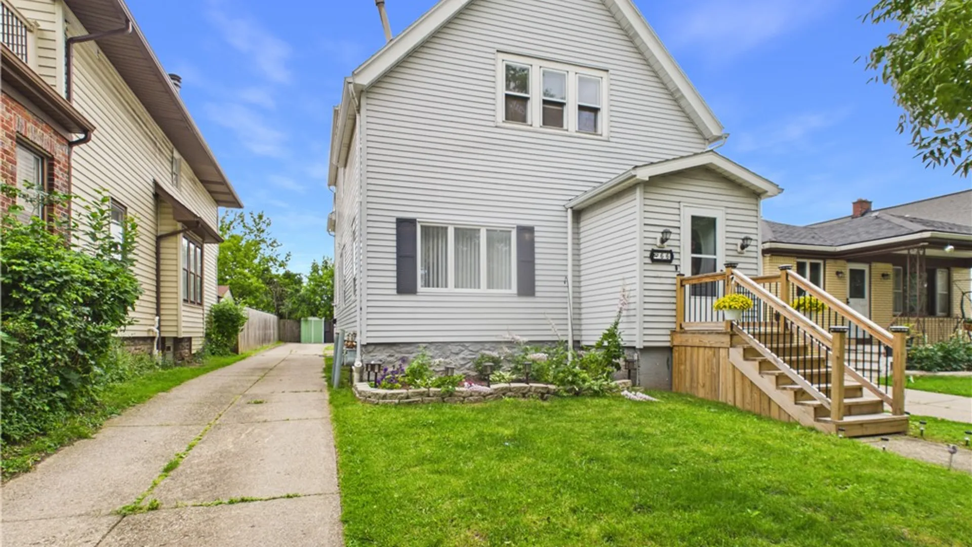 Property at 66 Grandview Ave, Tonawanda, NY 14223 3