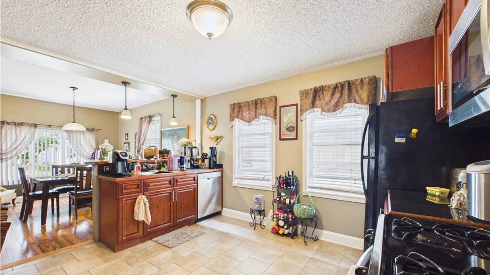 Property at 66 Grandview Ave, Tonawanda, NY 14223 30